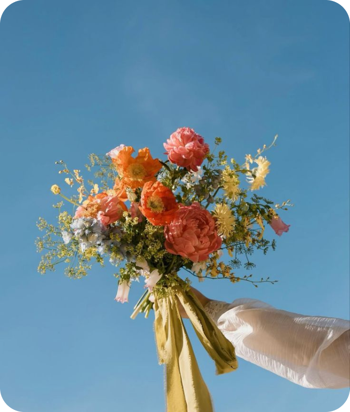 花藝作品 7 — 橙黃暖色花束